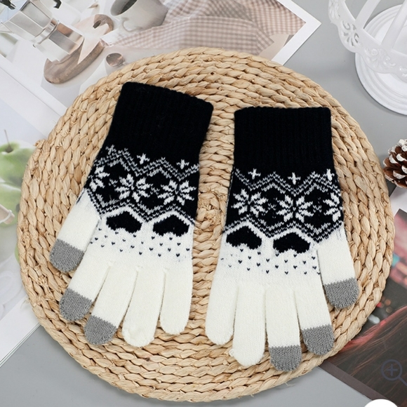 Snowflake Gloves - Picture 1 of 2